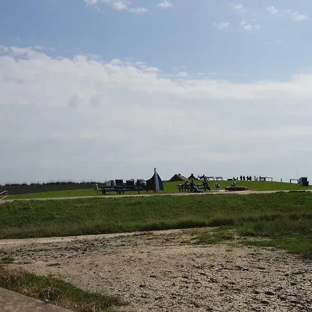 Kleines Haeuschen Am Deich, Vor Den Toren Von Sylt * Emmelsbüll-Horsbüll