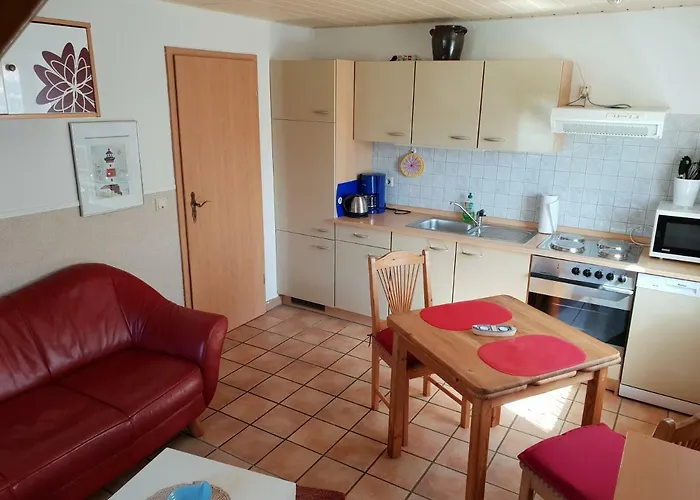 Kleines Haeuschen Am Deich, Vor Den Toren Von Sylt * Emmelsbull-Horsbull